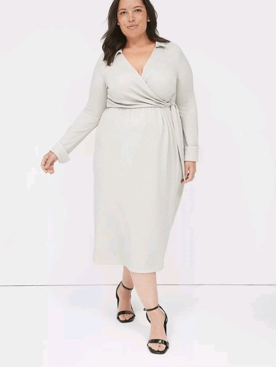 Lane Bryant Dresses & Skirts - NWT Lane Bryant Lurex Faux-Wrap Collar Midi Dress in Birch Women’s 18/20 $90